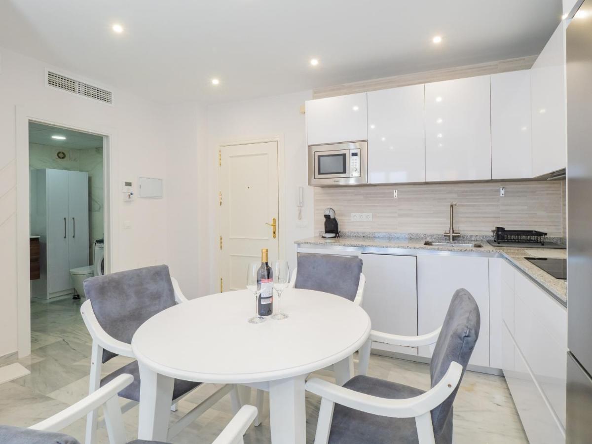 Cubo'S Apartamento Atocha With Optional Parking Malaga Luaran gambar