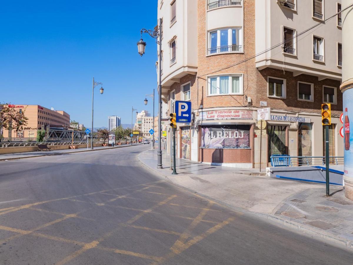 Cubo'S Apartamento Atocha With Optional Parking Malaga Luaran gambar