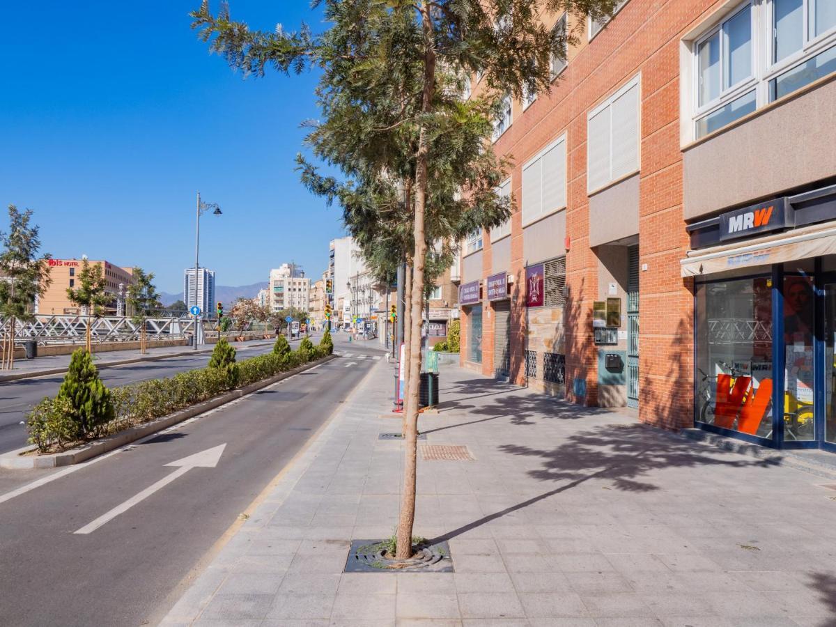 Cubo'S Apartamento Atocha With Optional Parking Malaga Luaran gambar