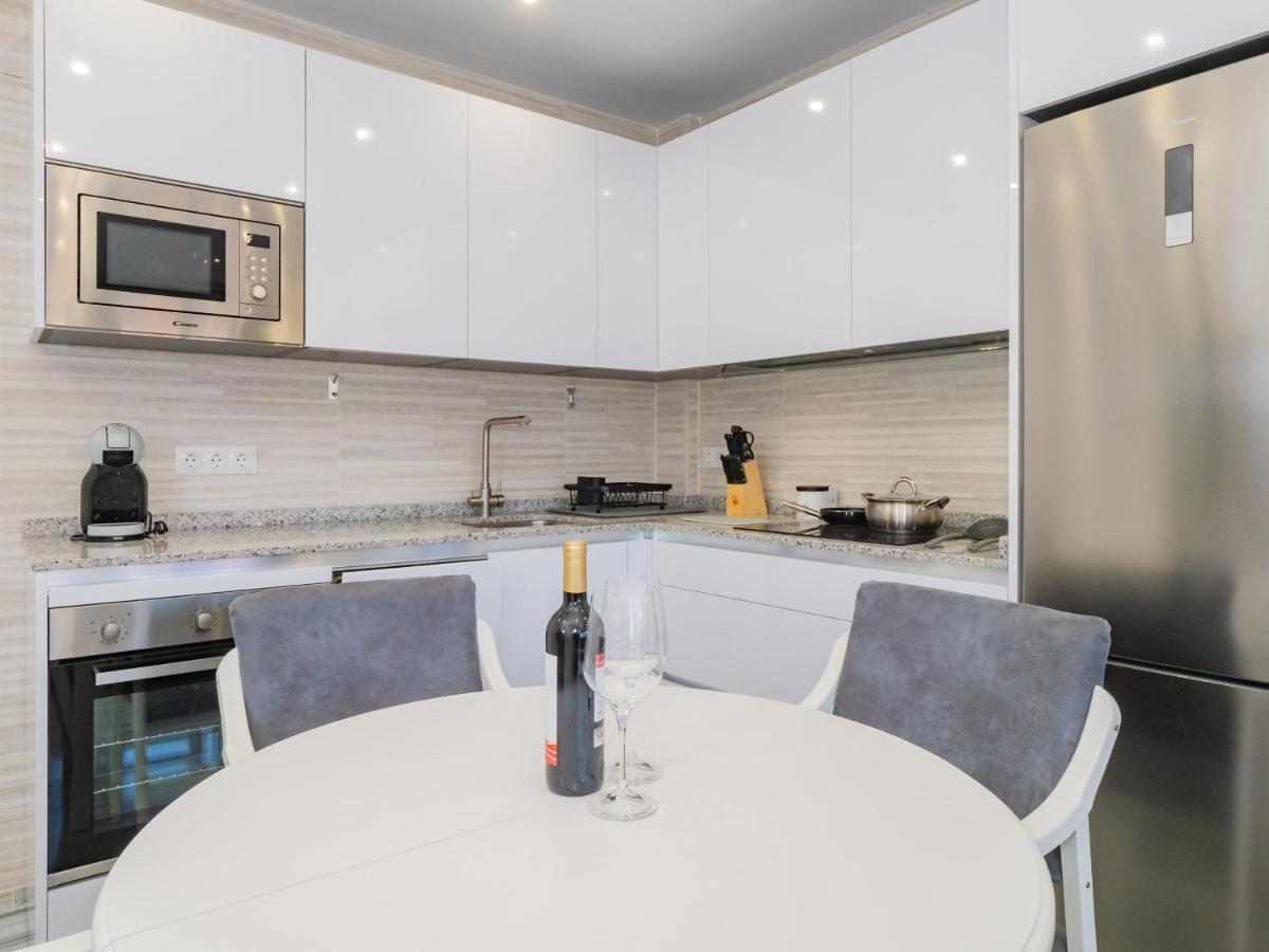 Cubo'S Apartamento Atocha With Optional Parking Malaga Luaran gambar