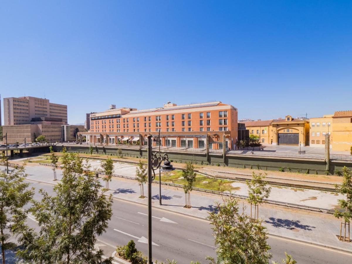 Cubo'S Apartamento Atocha With Optional Parking Malaga Luaran gambar