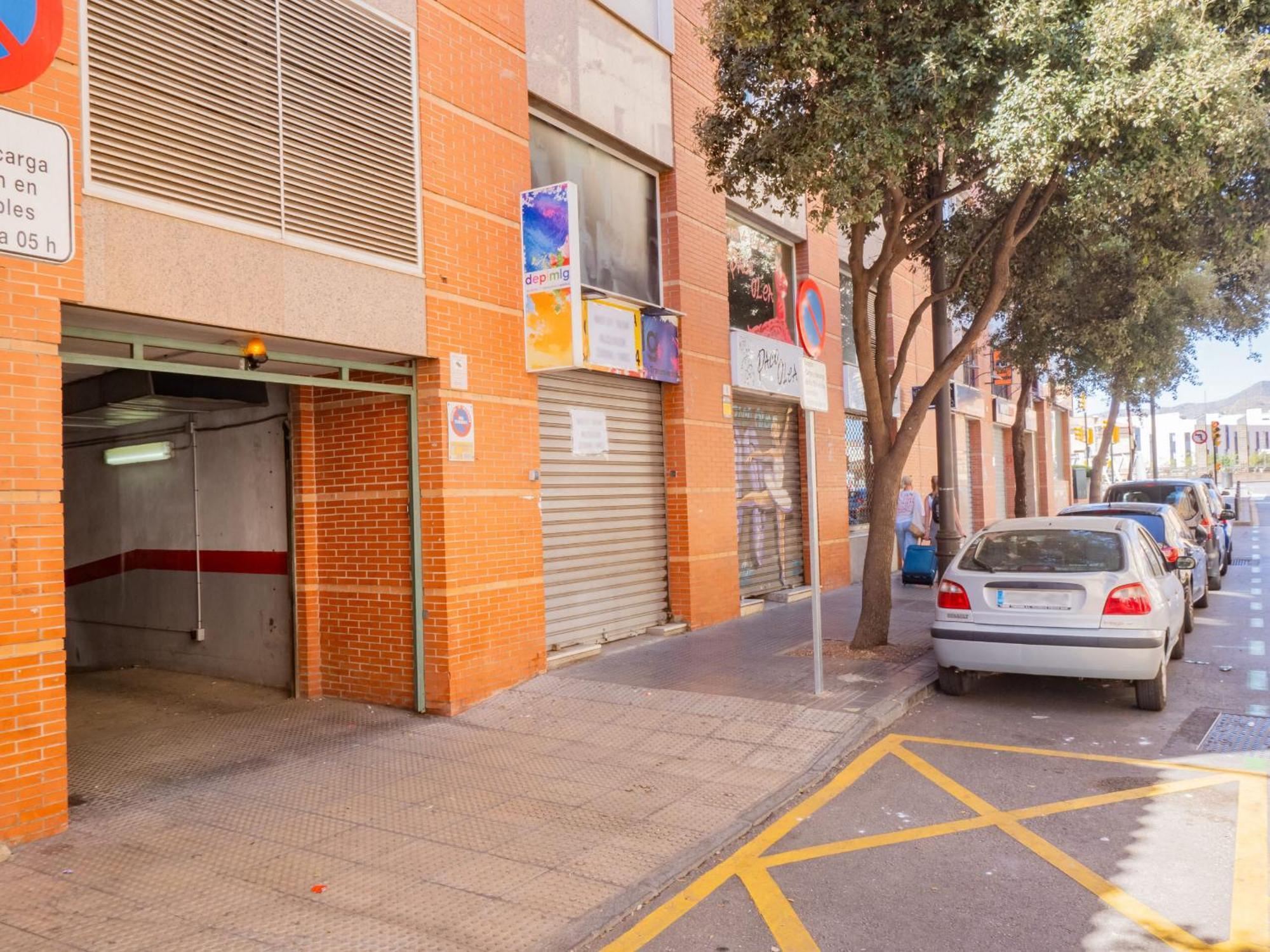 Cubo'S Apartamento Atocha With Optional Parking Malaga Luaran gambar